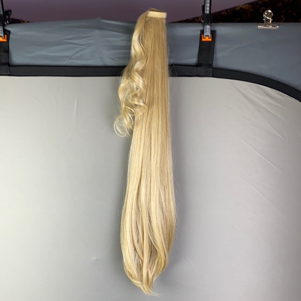 INH Brit Pony (Champagne Blonde)